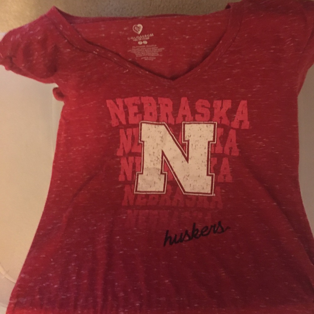 Women’s Husker short sleeve tee, size XL.. Smoke Free, Pet free home..